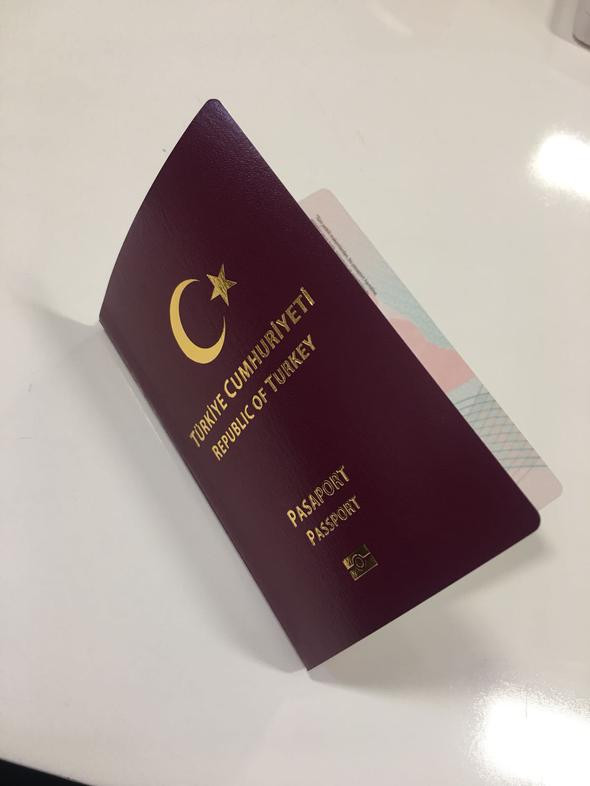 Yeni nesil pasaportlar ilk kez görüntülendi