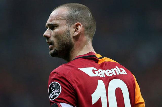 Galatasarayda Wesley Sneijder sürprizi!