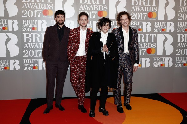 İngilterede düzenlenen Brit Awards 2017 sahiplerini buldu