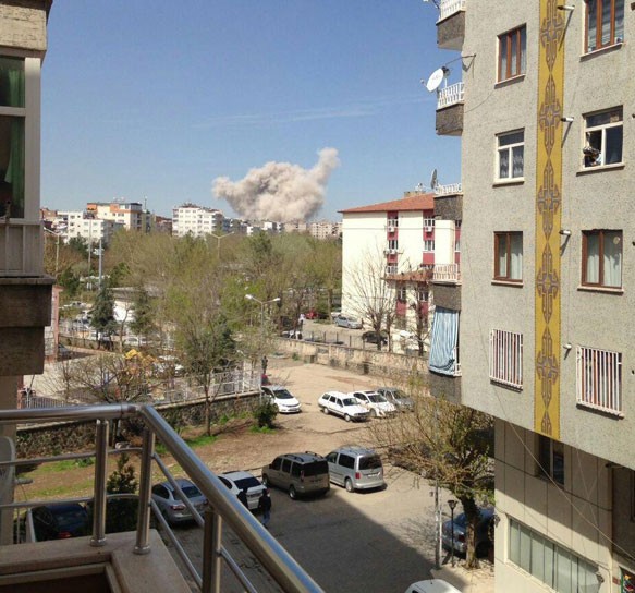 Diyarbakır patlamasından ilk fotoğraflar!