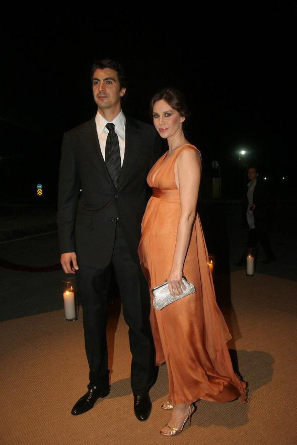 Sevilmek ona yetmedi