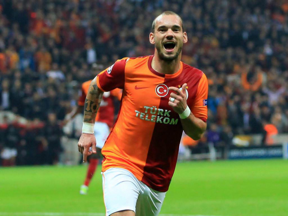 Galatasarayda Sneijder depremi!