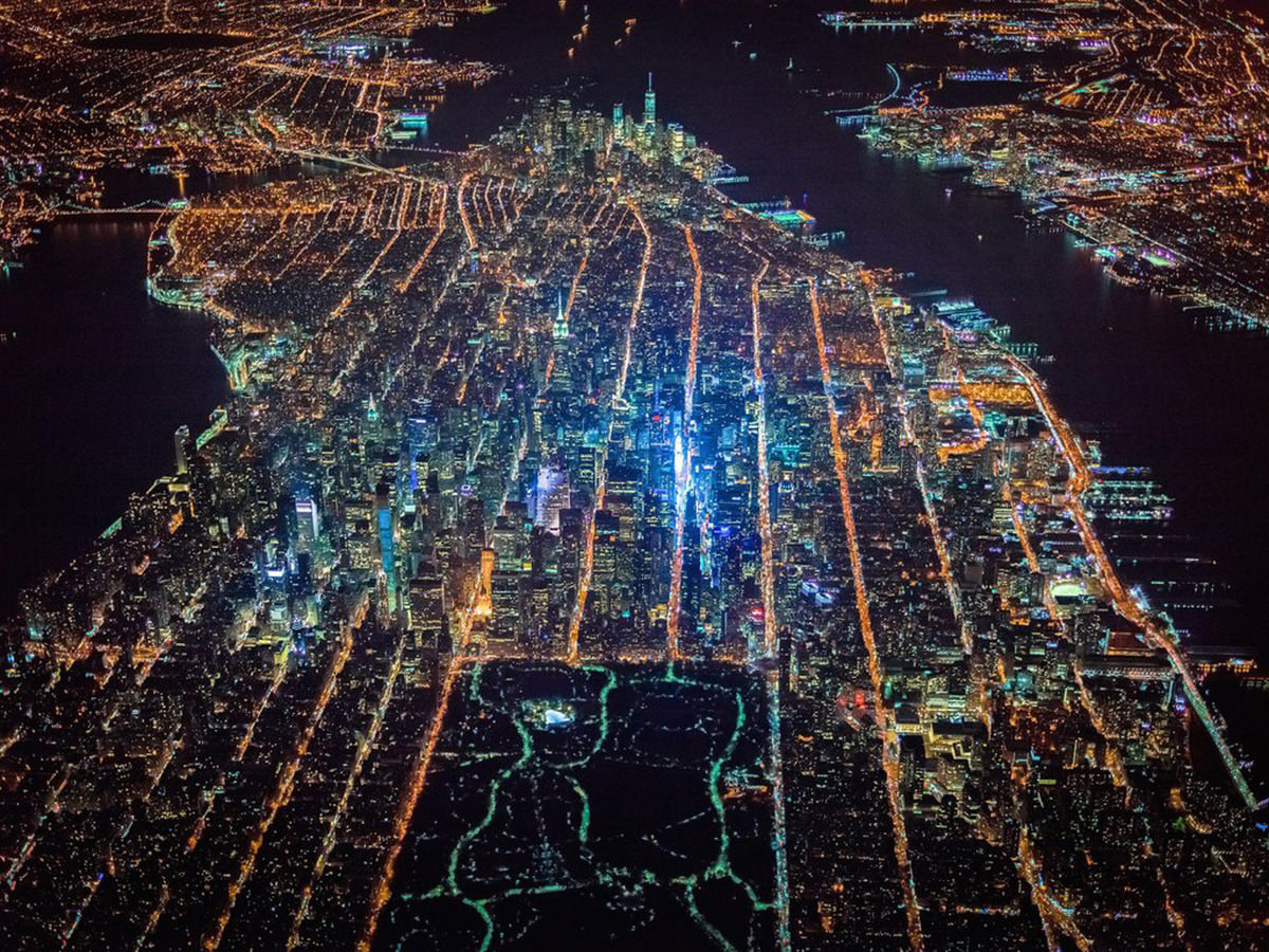New York gece kuşbakışı nasıl görünüyor!