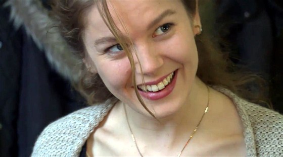 Hayat Şarkısı dizisinin Hülyası Burcu Biricik fotoğrafları...